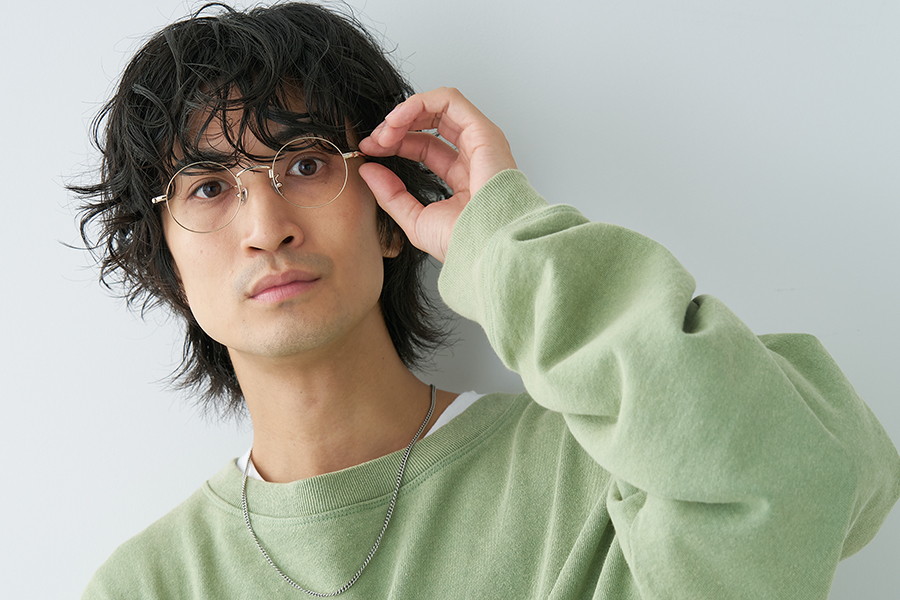 スペシャルプライス]洗練された印象のメタルフレーム（ZY222024-56E1