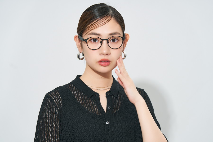 ラバーテンプルが特徴のボストン型メガネ（ZA252007-14F1）｜メガネの