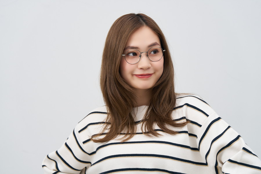 スペシャルプライス]シンプルさを追求したシャープなボストンフレーム