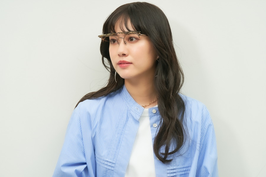 優しい印象のボストンフレーム/FLIP UP(跳ね上げ式メガネ)（ZO241010