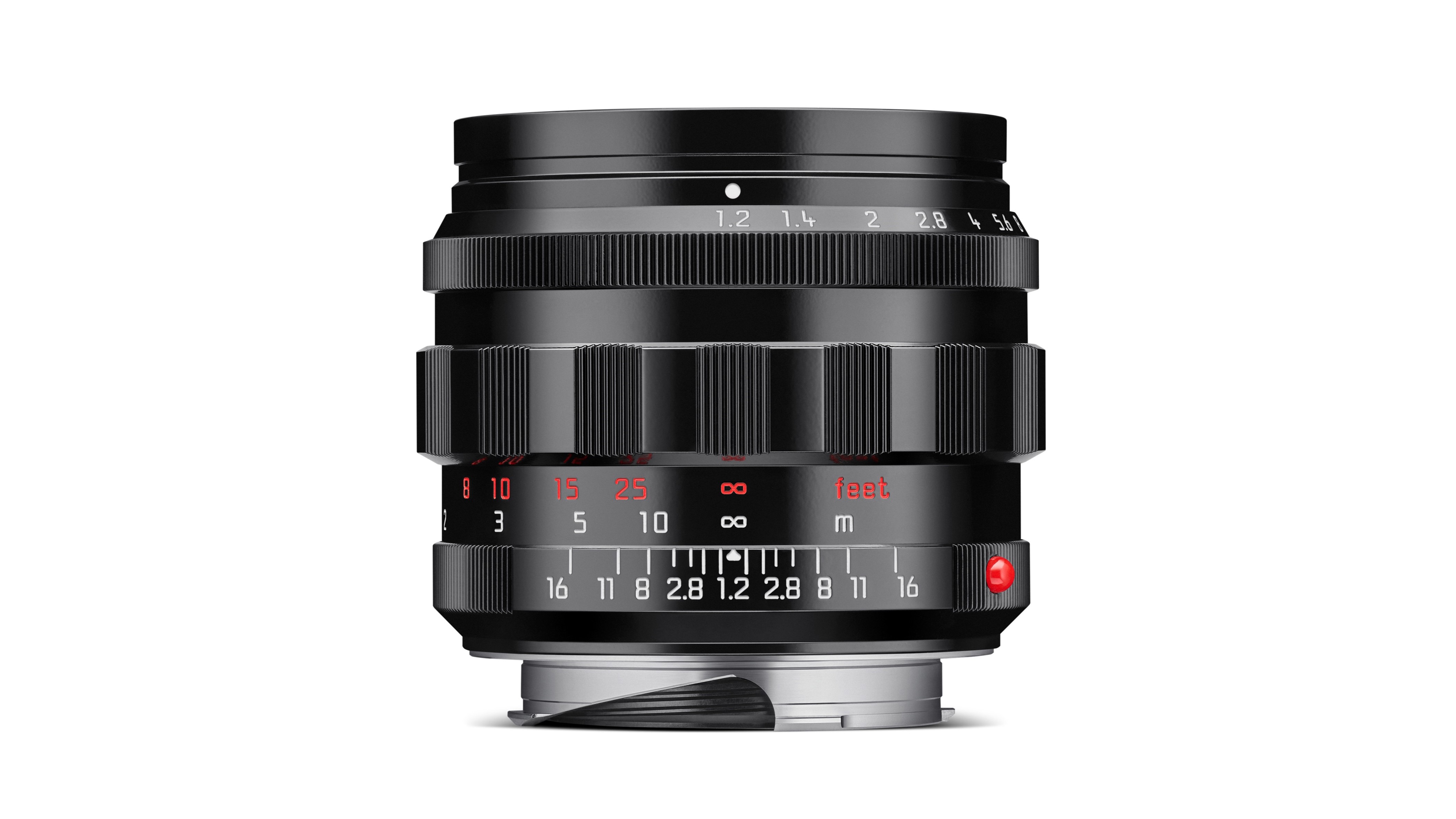 ライカのレンジファインダーカメラ「M11」にエレガントなブラック