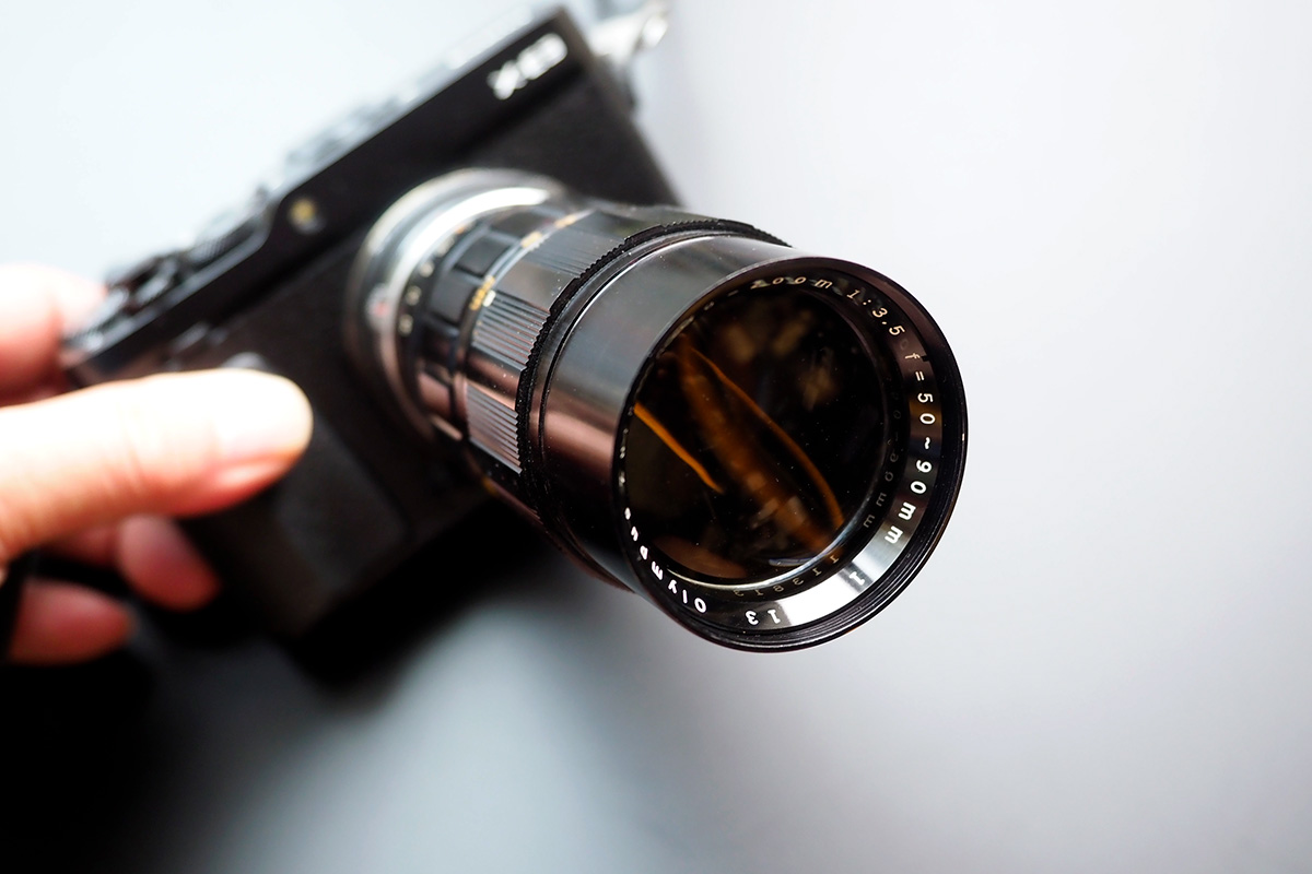 オリンパス「PEN F」のオールドレンズを富士フイルムのミラーレス一眼