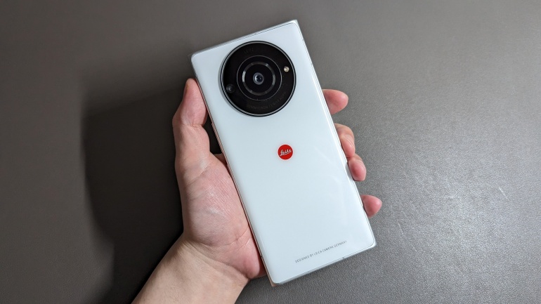 ライカのカメラ搭載で実質11万円！話題のスマホ「Leitz Phone 2」は