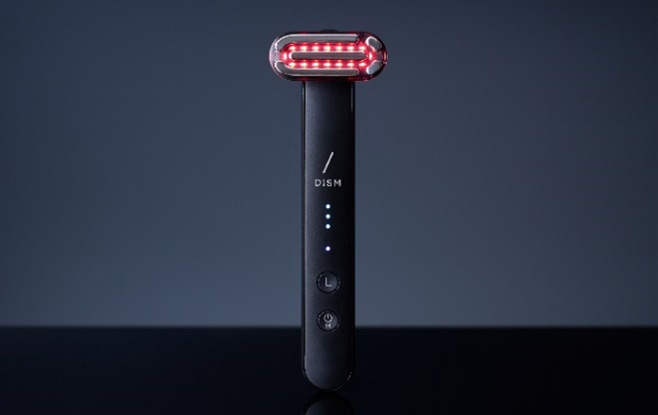 アンファーのスキンケアブランドDISMから美容家電「EMS EER メディ