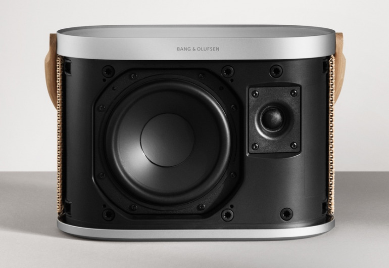 4基のデジタルアンプで280Wを出力！Bang＆Olufsenが美しいデザインの