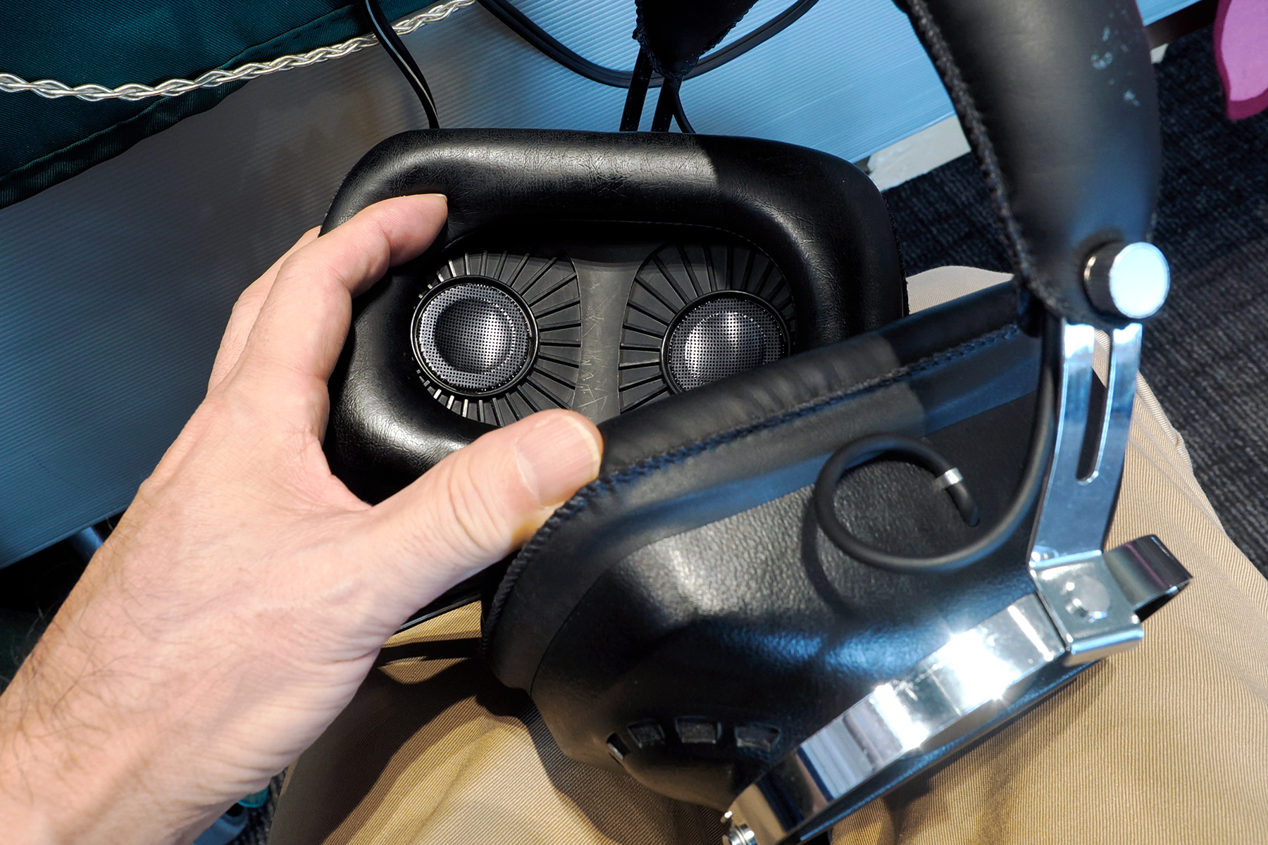 5ページ目）「秋のヘッドフォン祭2023」で発見！Austrian Audio