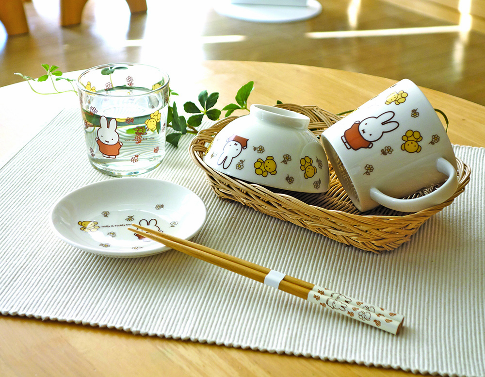 テーブルウェア（金正陶器） - dickbruna.jp 日本のミッフィー情報サイト