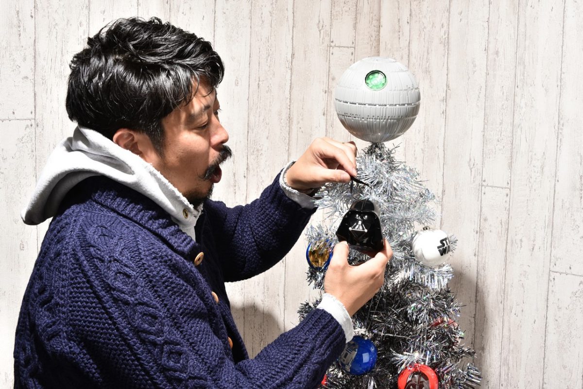 スター・ウォーズファンの心をくすぐる、極上のクリスマスツリー発見