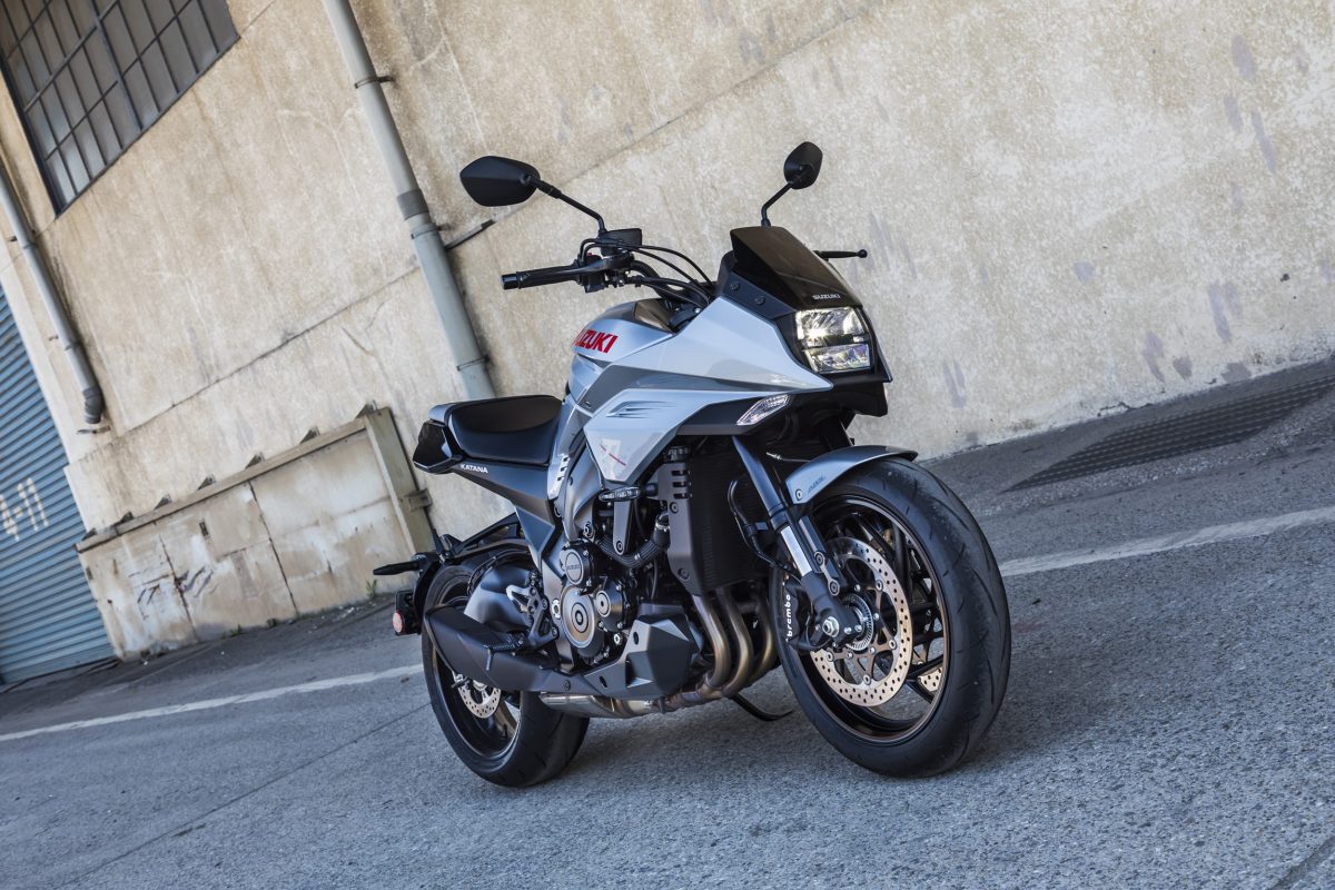 街で冴える、新世代の刀「SUZUKI KATANA」の魅力に迫る。 | Dig-it