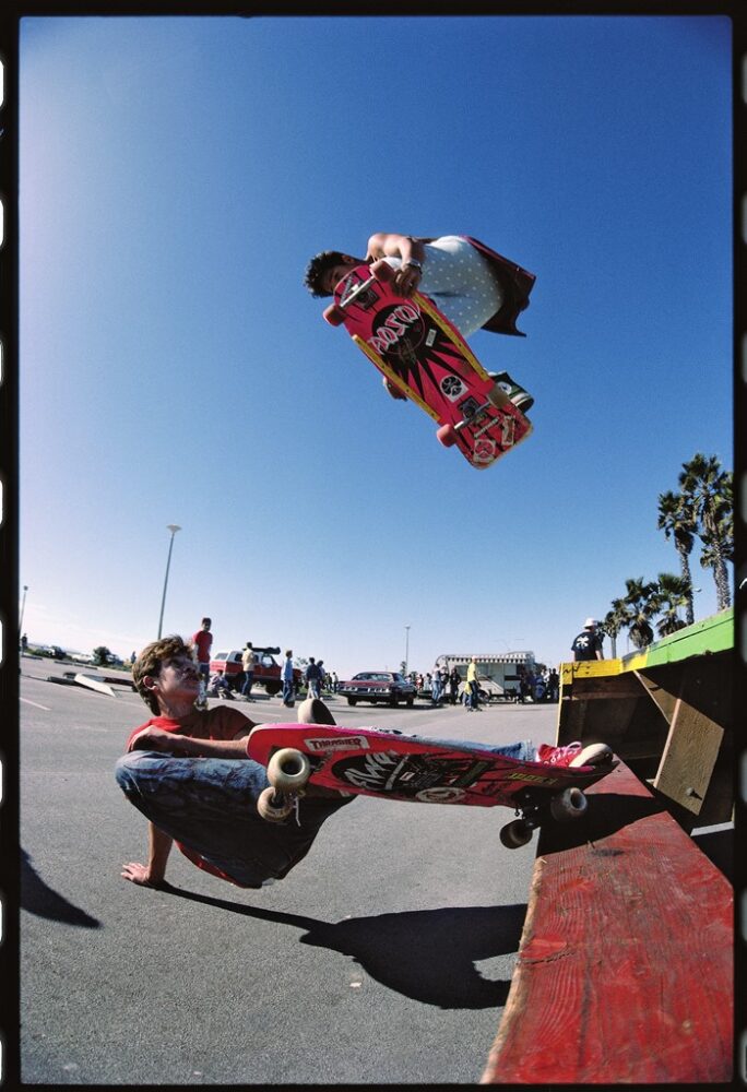 あの当時の空気が蘇る。復刻スケートボードギア図鑑。 | Dig-it