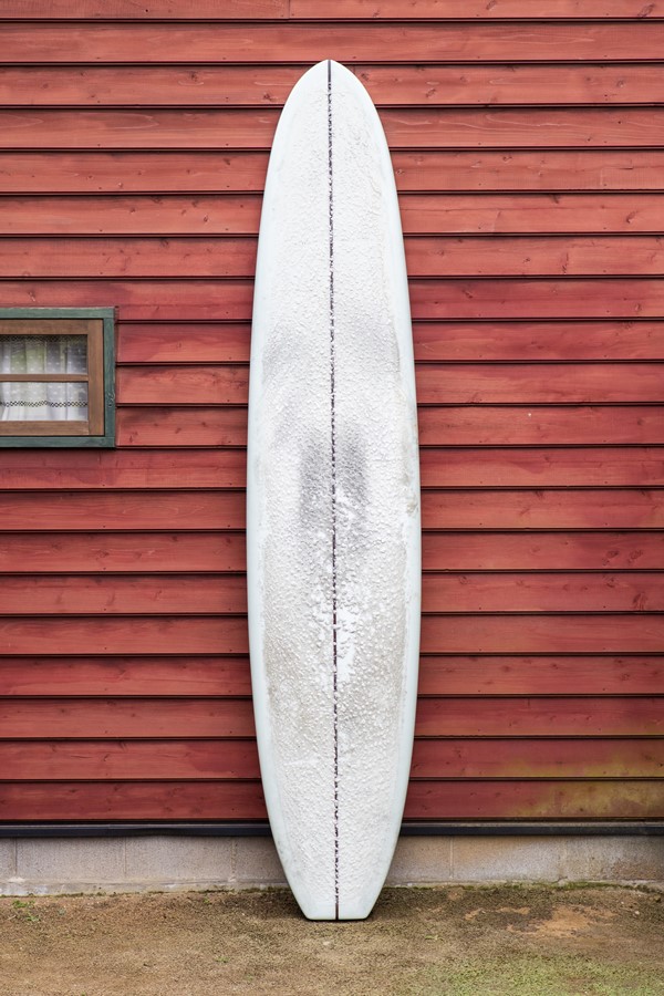 サーフィンだってヴィンテージ！“ピッグ”のボードで大人のクラシカル