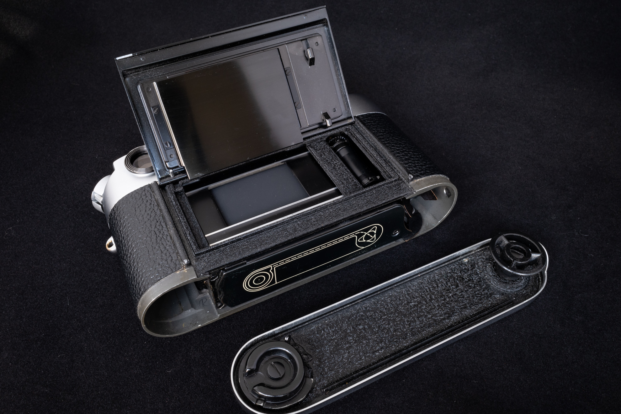 LEICA M4 ◇レビュー 外観編◇ | デジタル試しうち