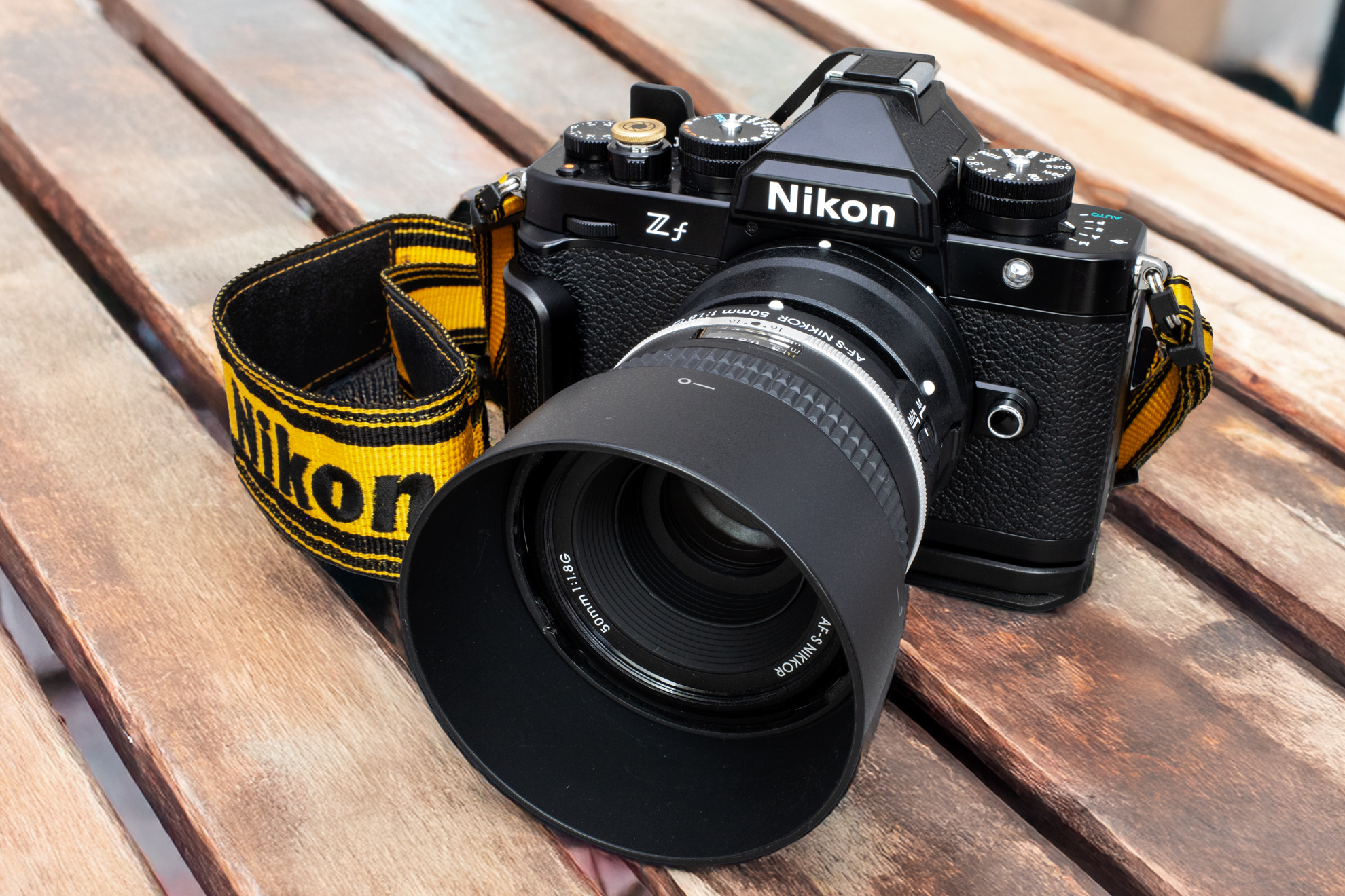 Nikon Zf 購入1年後 忖度なし再レビュー | デジタル試しうち