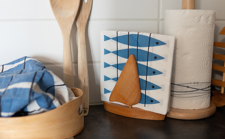 お船型の木製ペーパースタンド／ナプキンホルダー