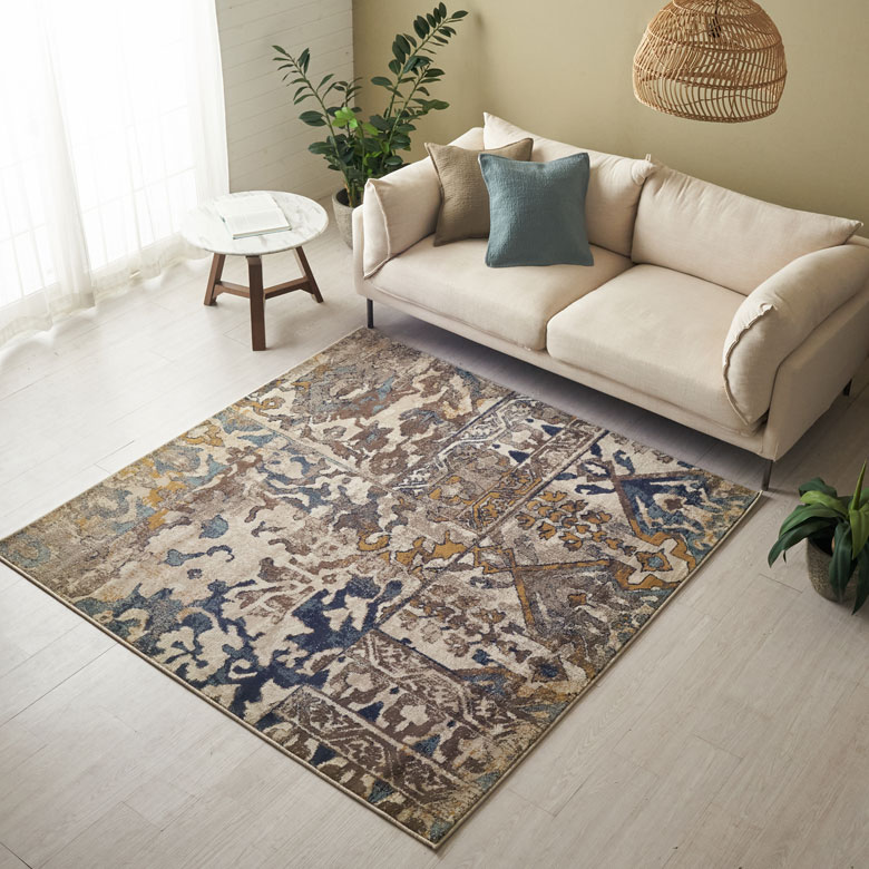 ホットカーペット・床暖房対応、ヴィンテージ風の幾何学模様が特徴の