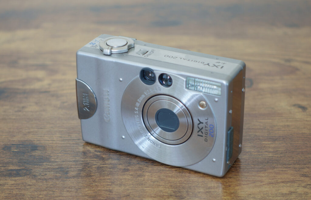 Canon IXY DIGITAL 200 【オールドコンデジ / 作例】