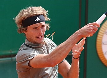 アレクサンダー・ズベレフの使用ラケットとストリング(ガット)は？出身