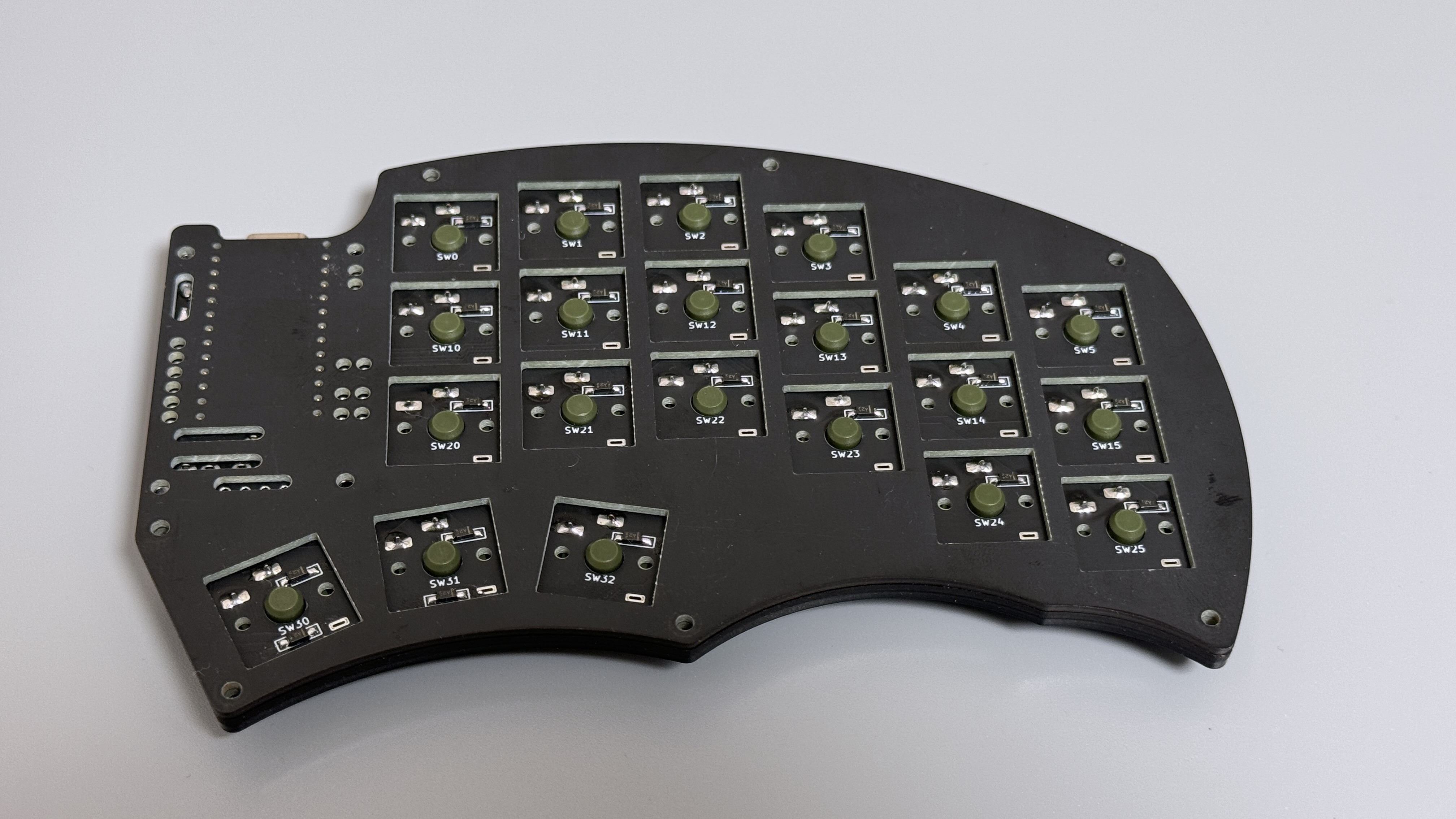 66AC2C4A-9CB1-4015-B0D8-