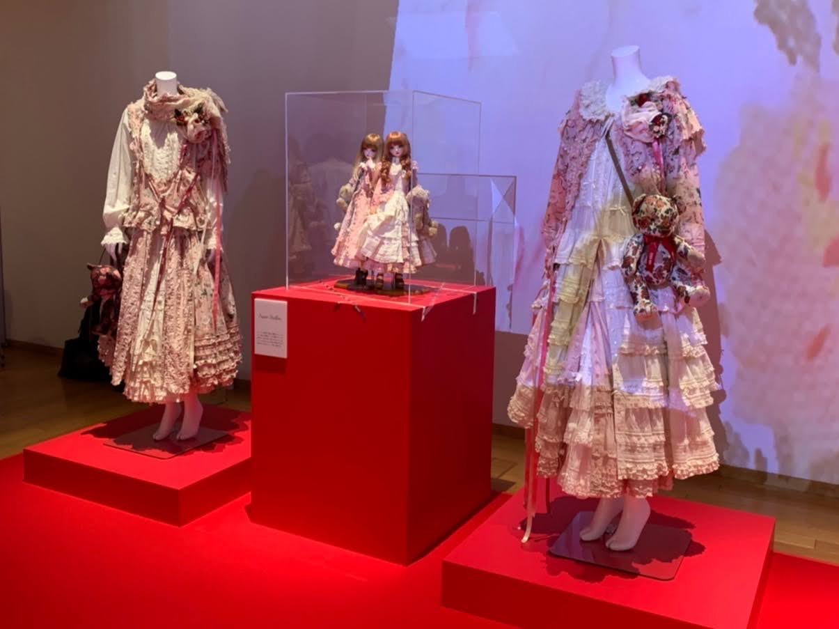 ピンクハウス50周年記念展 出演情報 | ボークス ドルフィーブログ