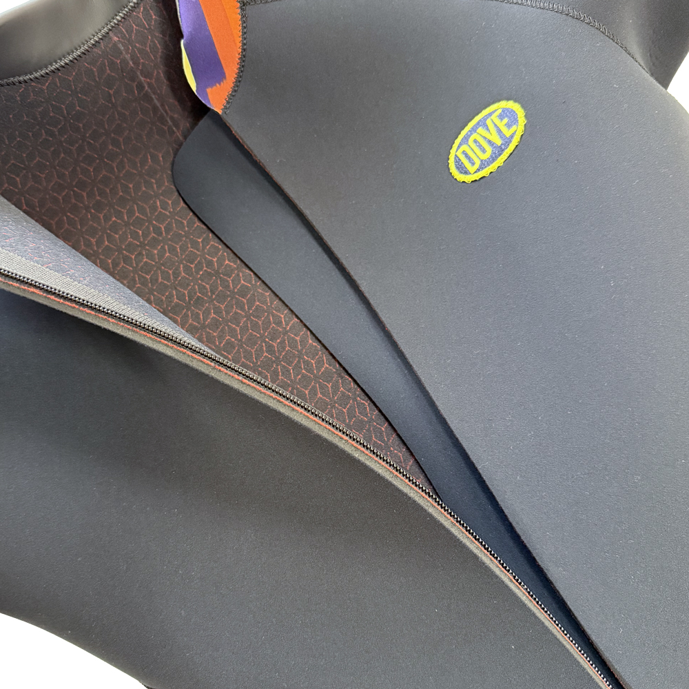 クラシック・フロントジップ・フルスーツ [国産高級ウェットスーツのDOVE ]