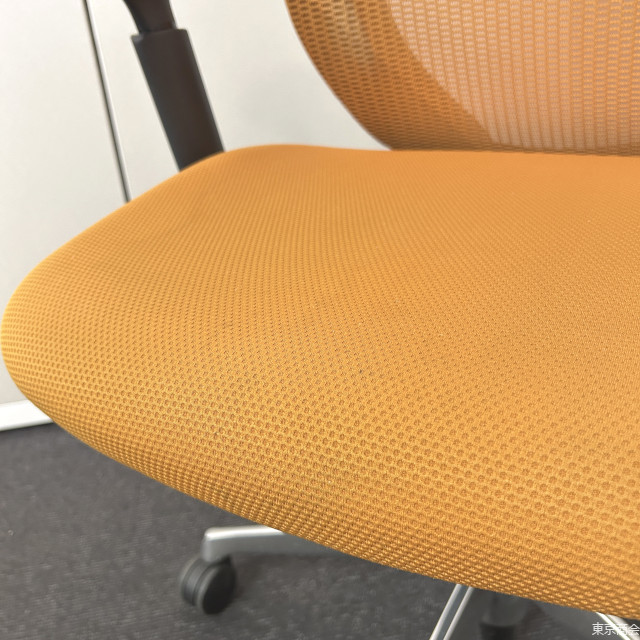 オカムラ オフィスチェア シルフィー ハイバック 可動肘 ハンガー