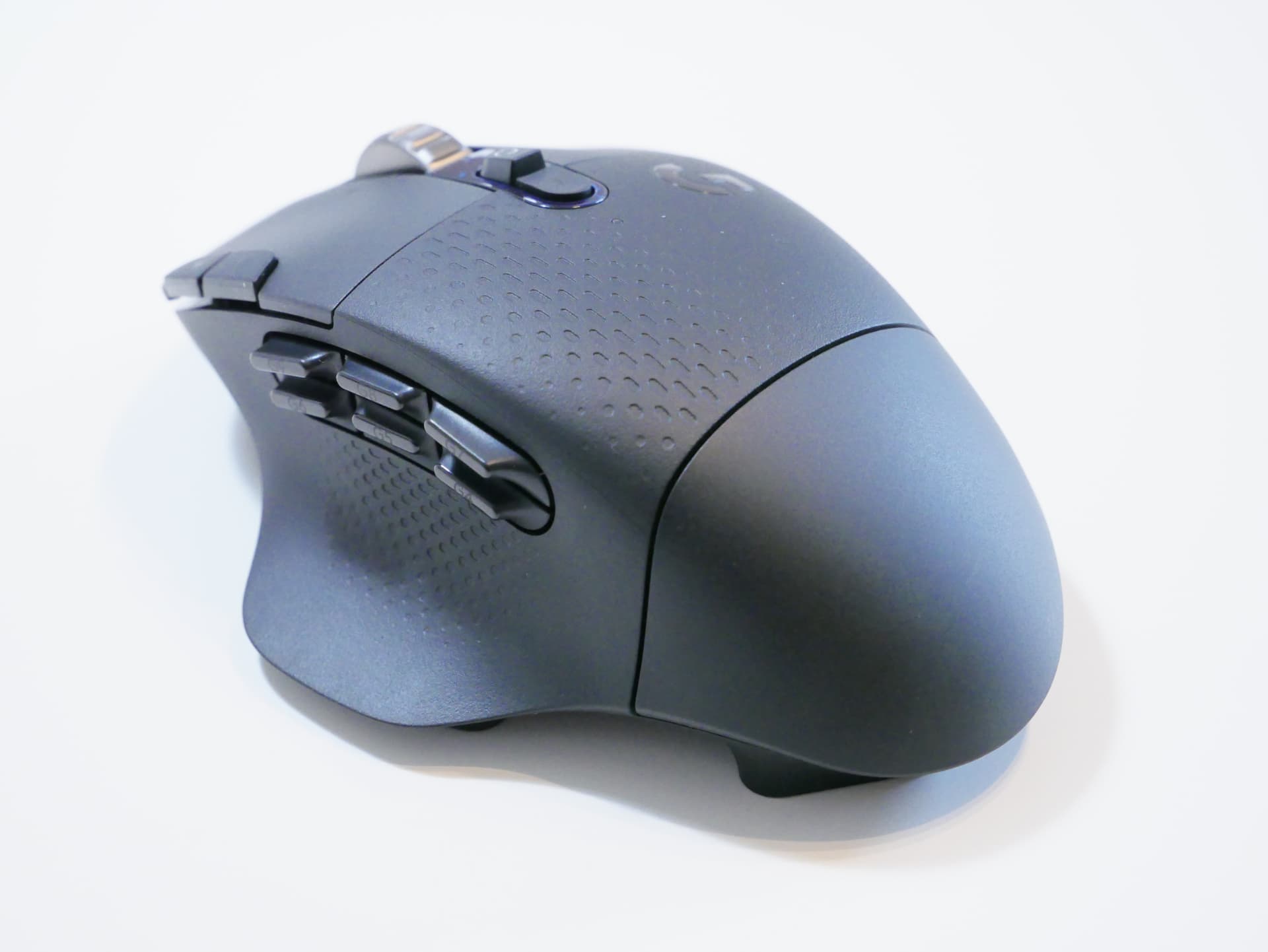Logicool G604 LIGHTSPEED」レビュー。ボタンを15個搭載した”捗る”無線