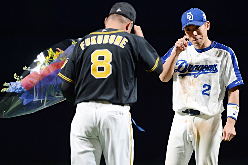 中日ドラゴンズ オフィシャルウェブサイト - 荒木雅博選手引退特設サイト