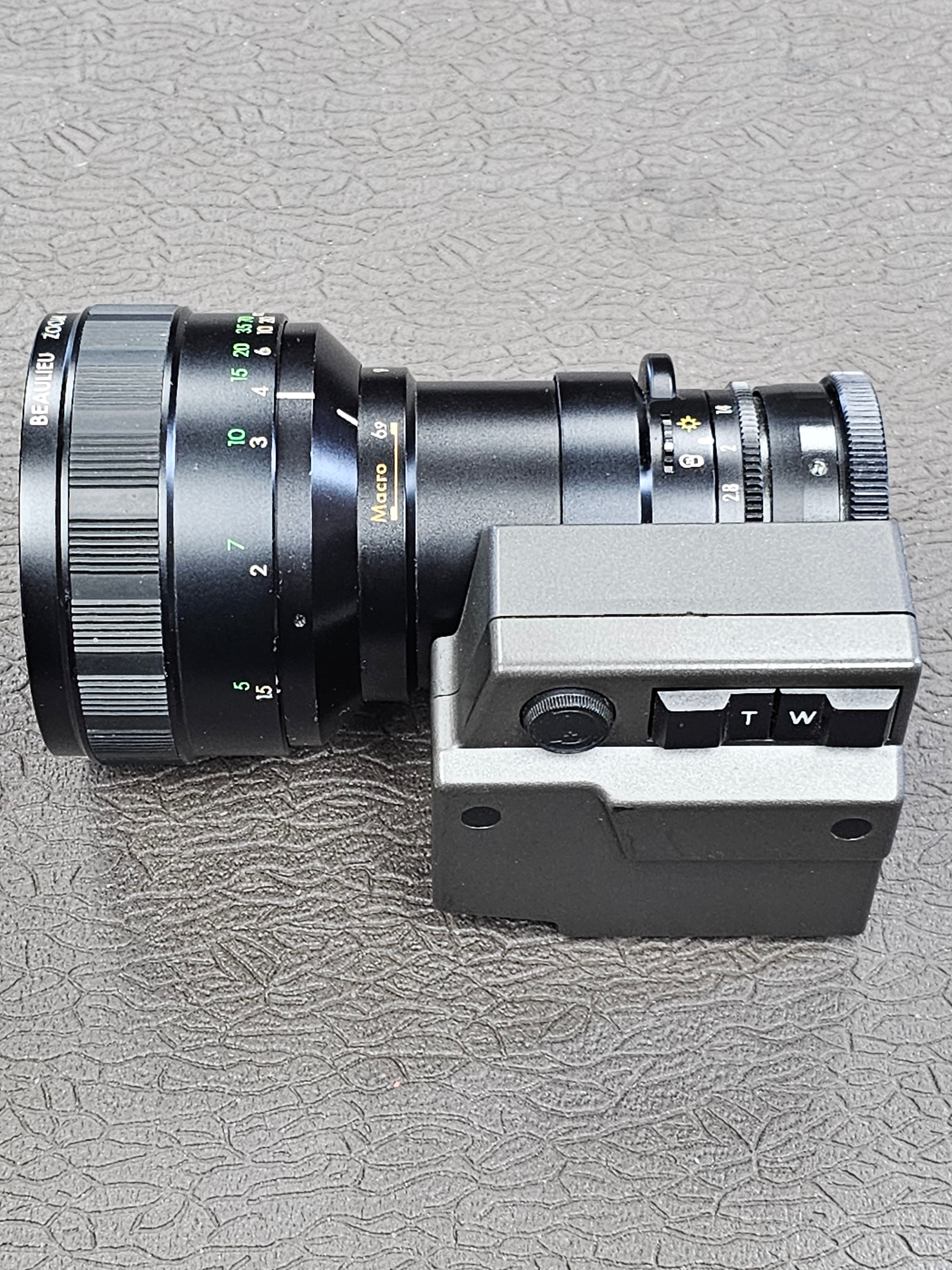Beaulieu Zoom Macro 6.9-55mm Power zoom lens for 6008 Super 8mm