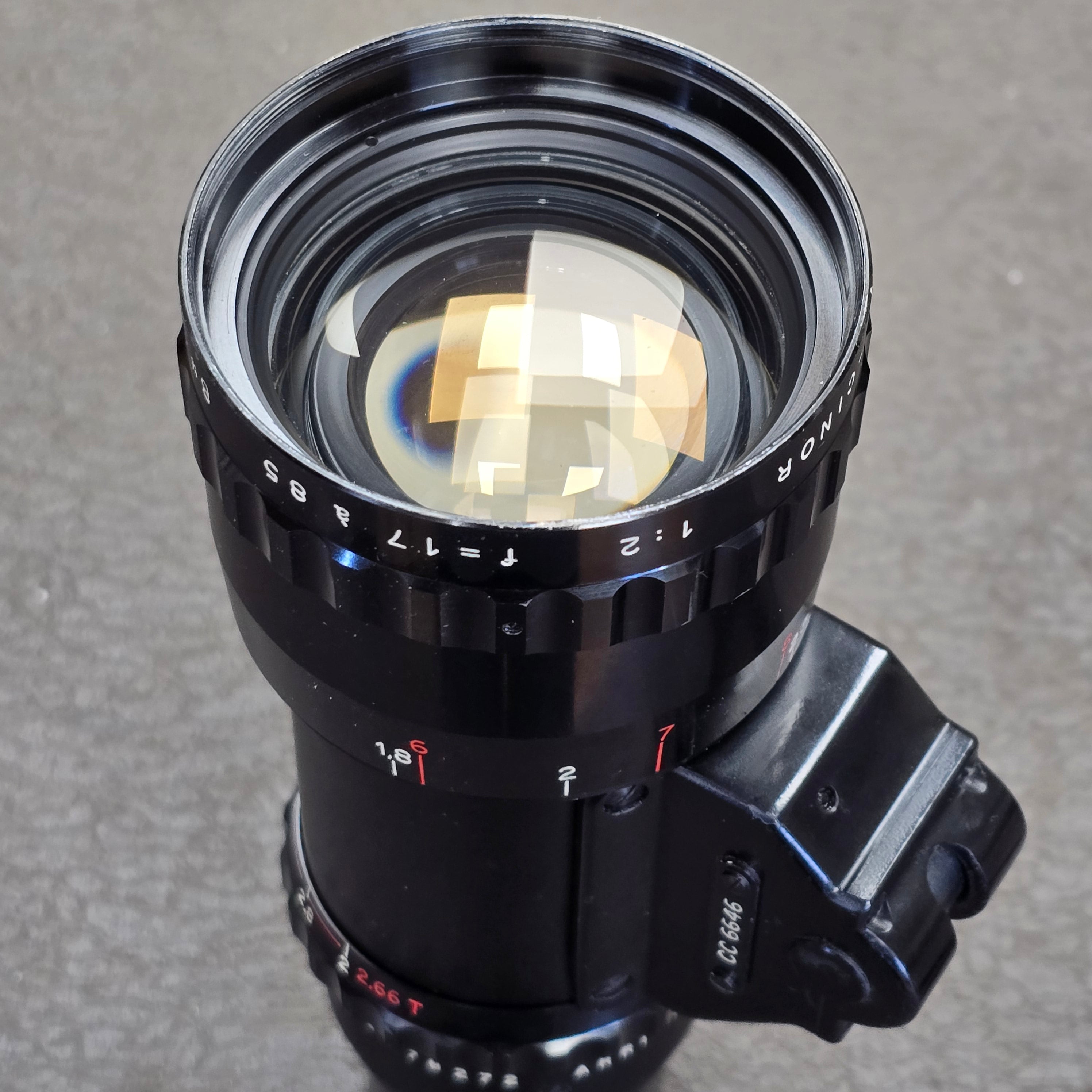 Som Berthiot Paris Pan Cinor 17-85mm t/2.66 Arri Standard Mount