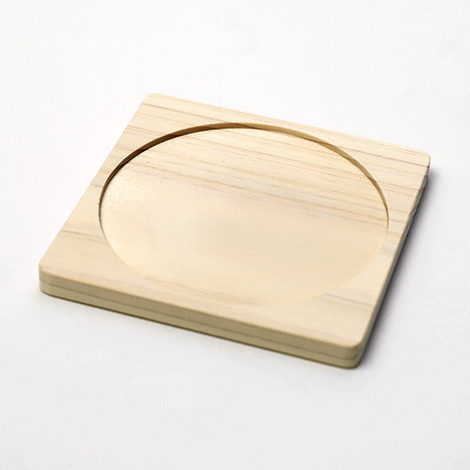 受け皿コースター | ノベルティや記念品でSDGsに間伐材、木製グッズのWood+