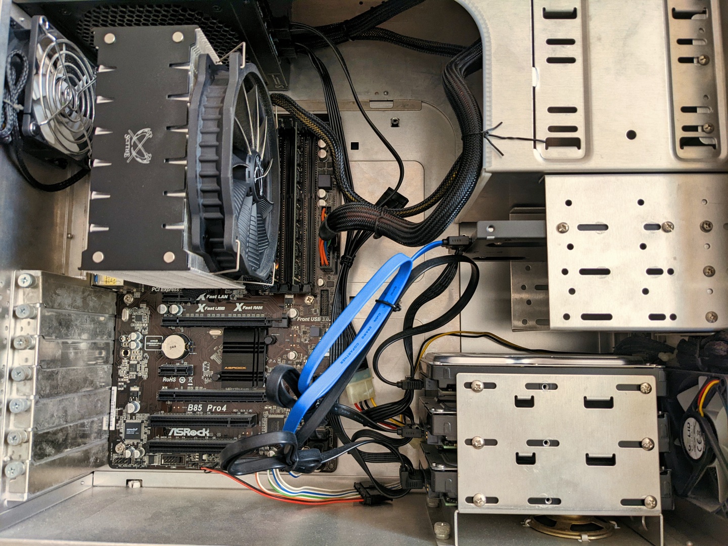 Core i7-4770の自作パソコンをゲーミングパソコンに仕立てるための強化