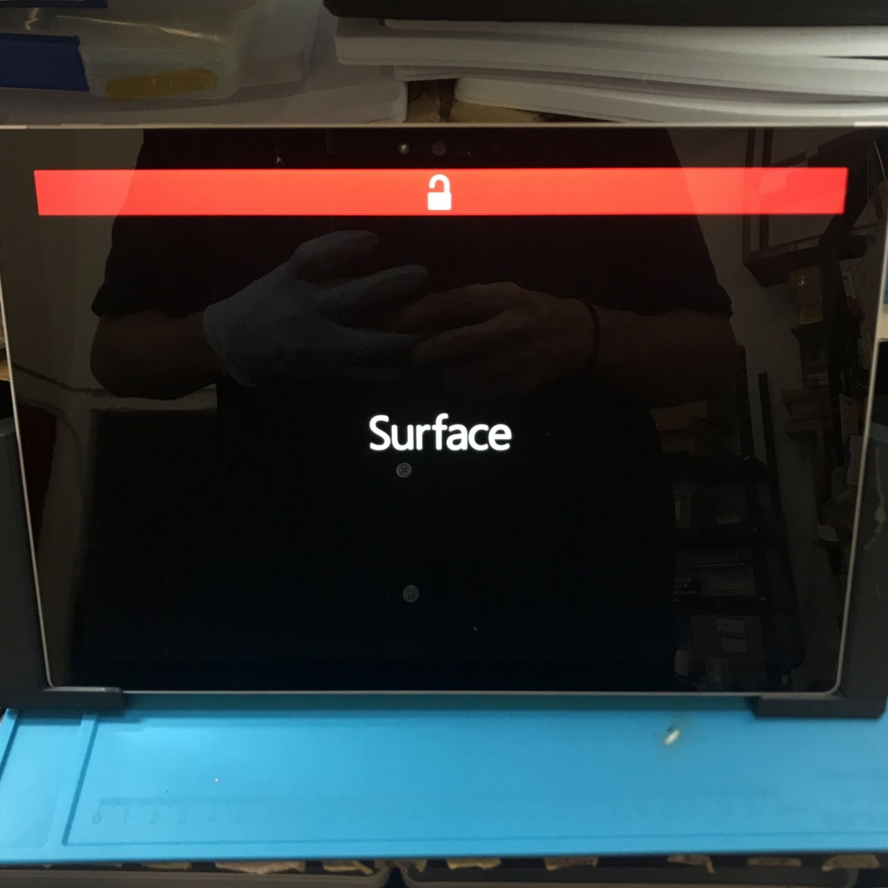 Surface Pro 4 model 1724 起動しない 初期化 バッテリー交換 修理