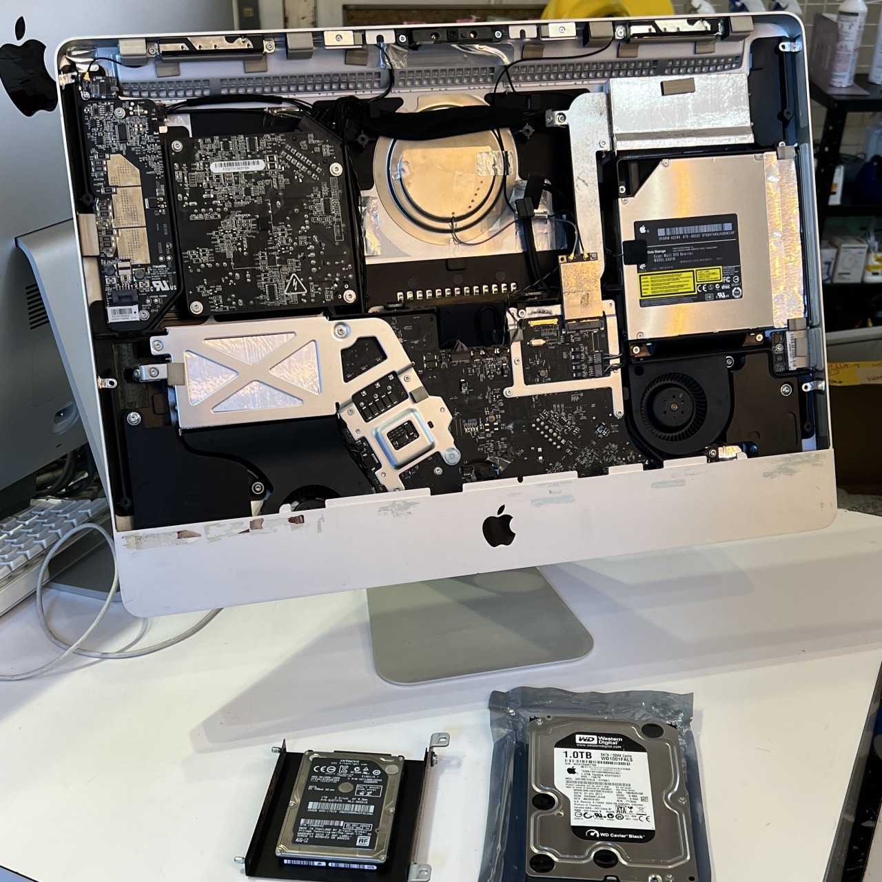 iMac (21.5-inch, Mid 2010) HDD換装 メモリスロット不良 整備