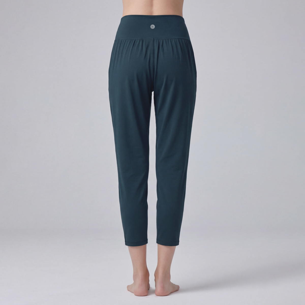 予約】リストラティブヨガパンツ／ブラックイッシュグリーン |イージー