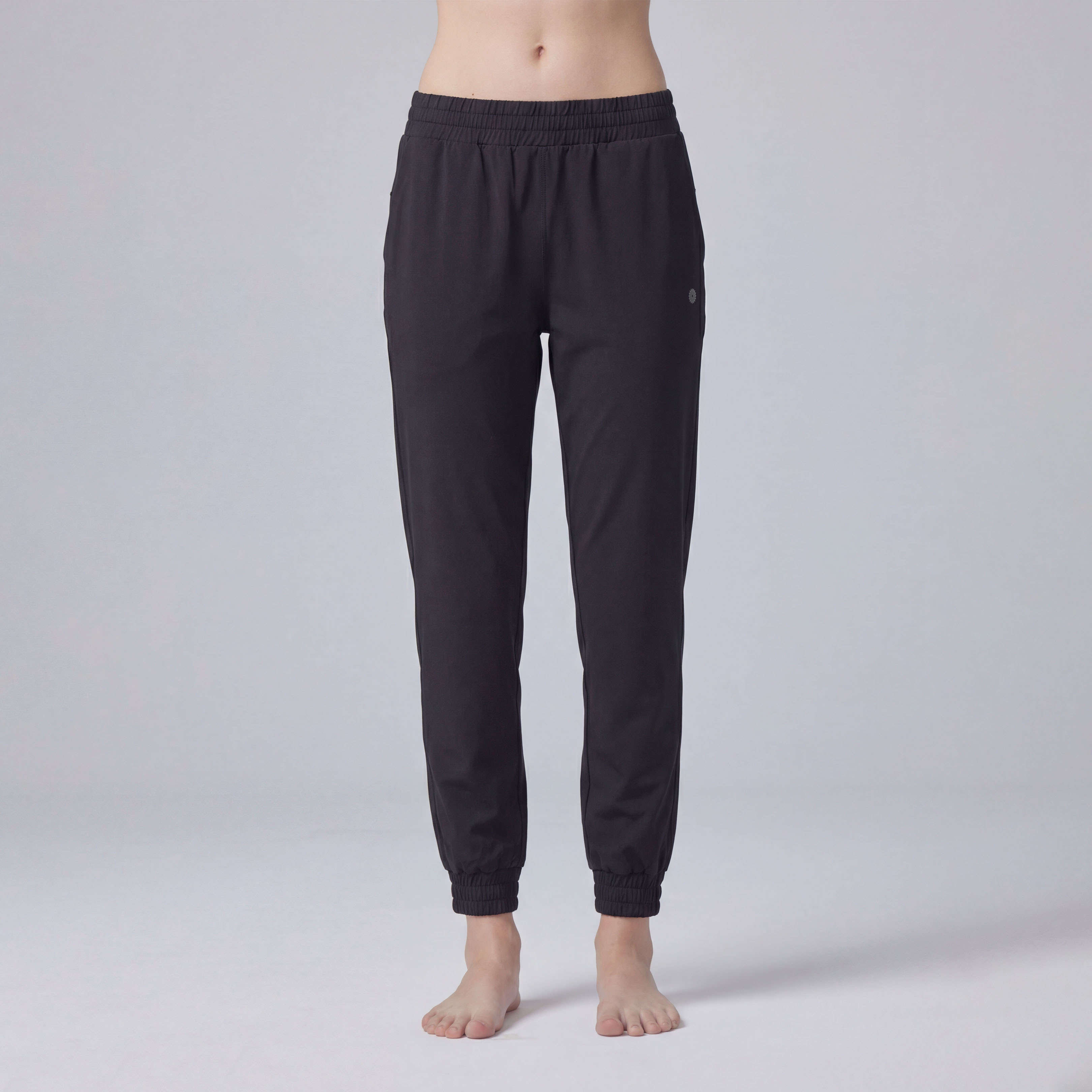 予約】ミッドライズトレーナーパンツ／ブラック |イージーヨガ通販