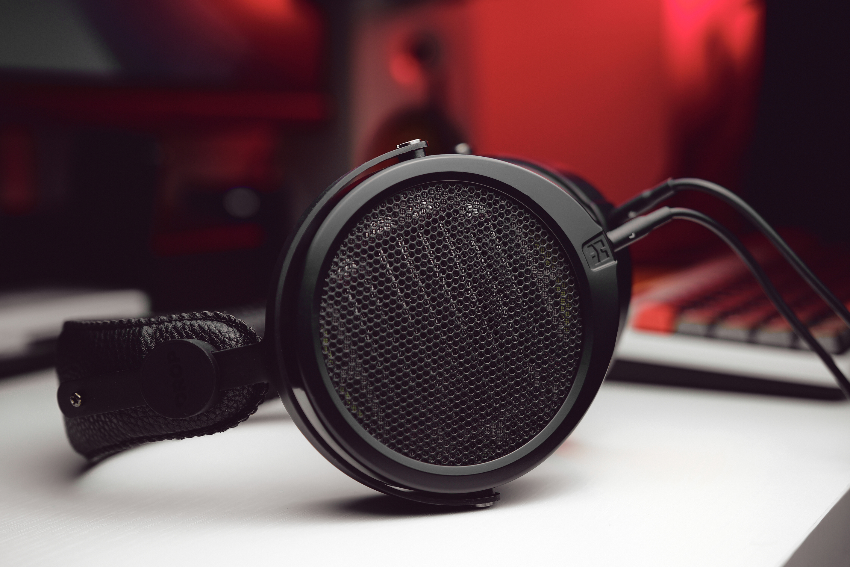 Drop x Hifiman HE5XX • Ear Fidelity