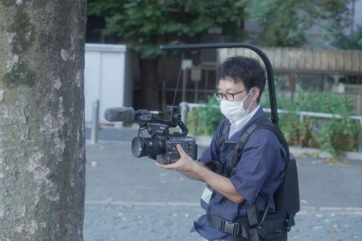 Easyrig Minimax｜撮影機材レンタルからEDIT・MA作業まで24時間安心