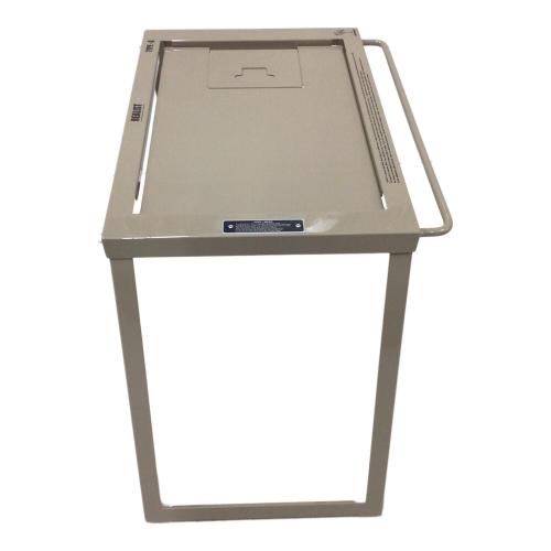 BRUNT (ブラント) アウトドアテーブル タンカラー REALIST TYPE-A 未