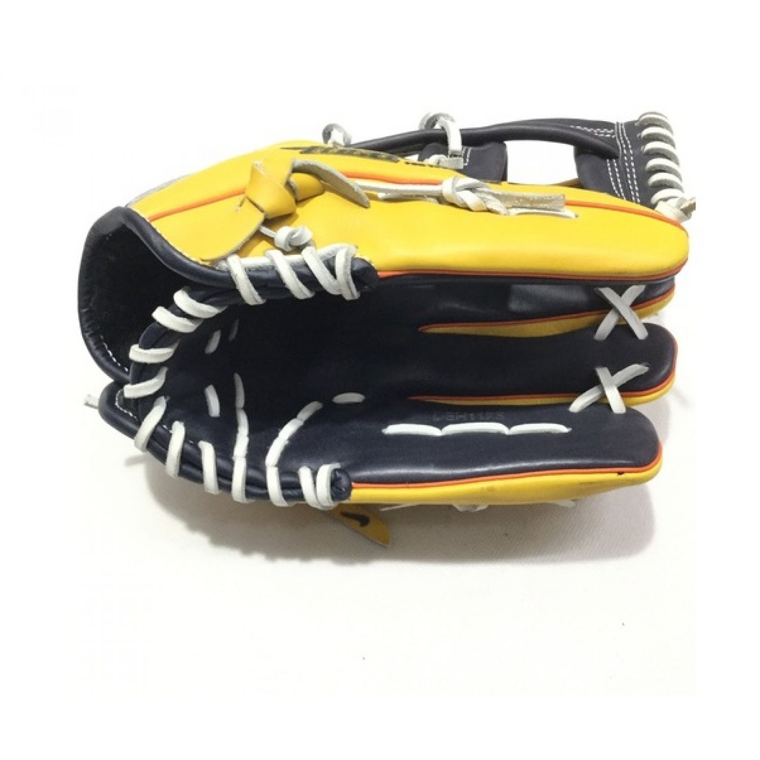 NIKE (ナイキ) 軟式グローブ イエロー×ブラック Heat｜トレファクONLINE