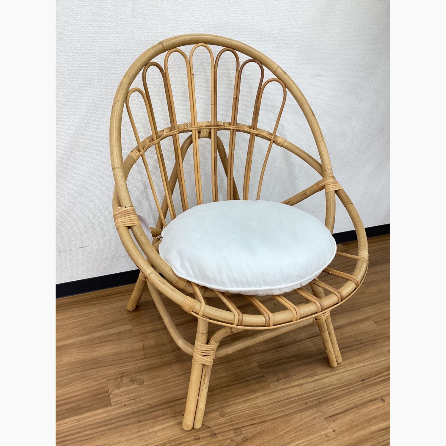 ウニコ カージュ ラタン製オープンチェア 白クッション ウニコ