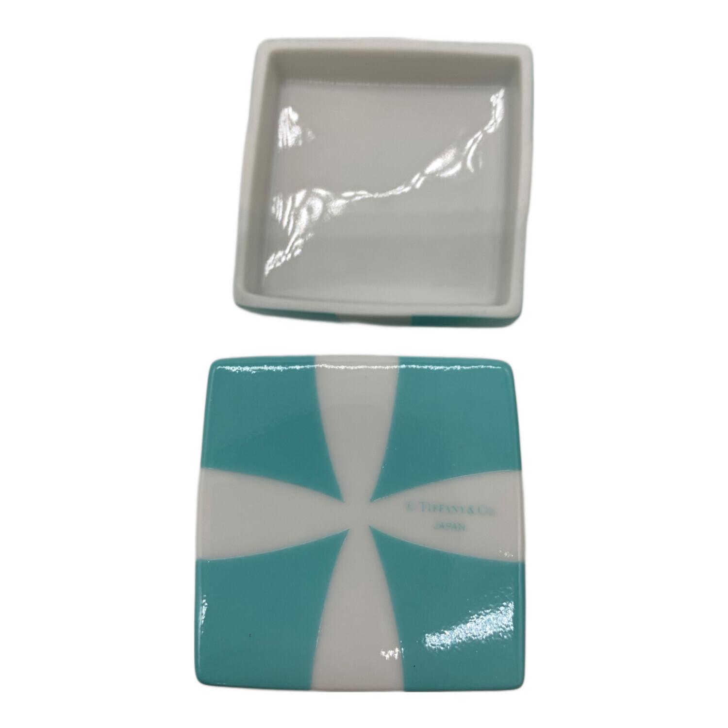 TIFFANY & Co. (ティファニー) ミニブルーボウボックス｜トレファクONLINE