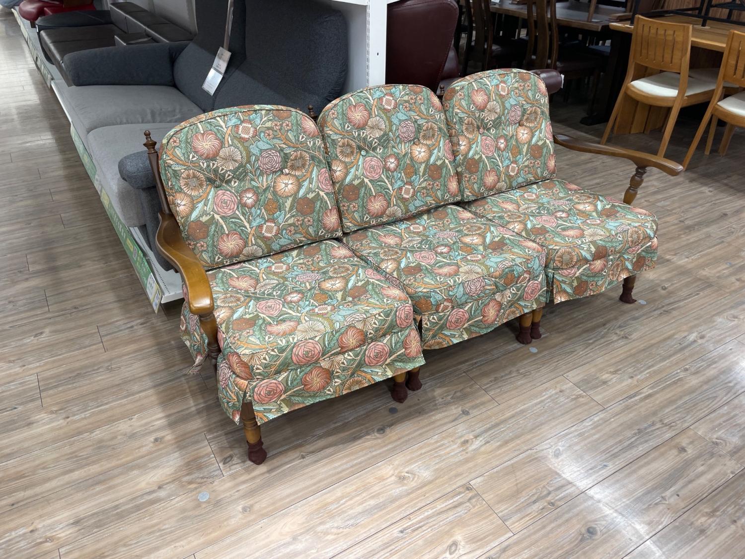 飛騨産業 (ヒダサンギョウ) 3人掛けソファー ブラウン×マルチカラー