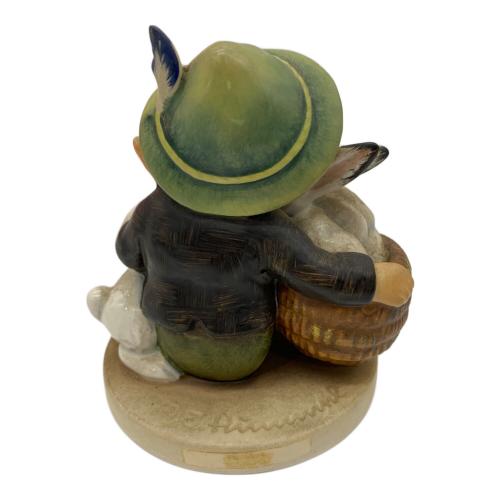 GOEBEL (ゲーベル) フンメル陶器人形 ウサギと男の子 ドイツ製