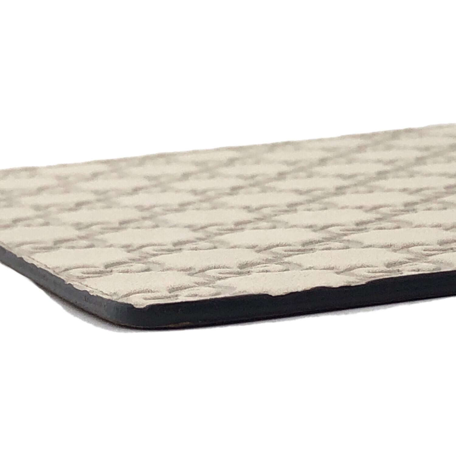 GUCCI (グッチ) マウスパッド ベージュ｜トレファクONLINE