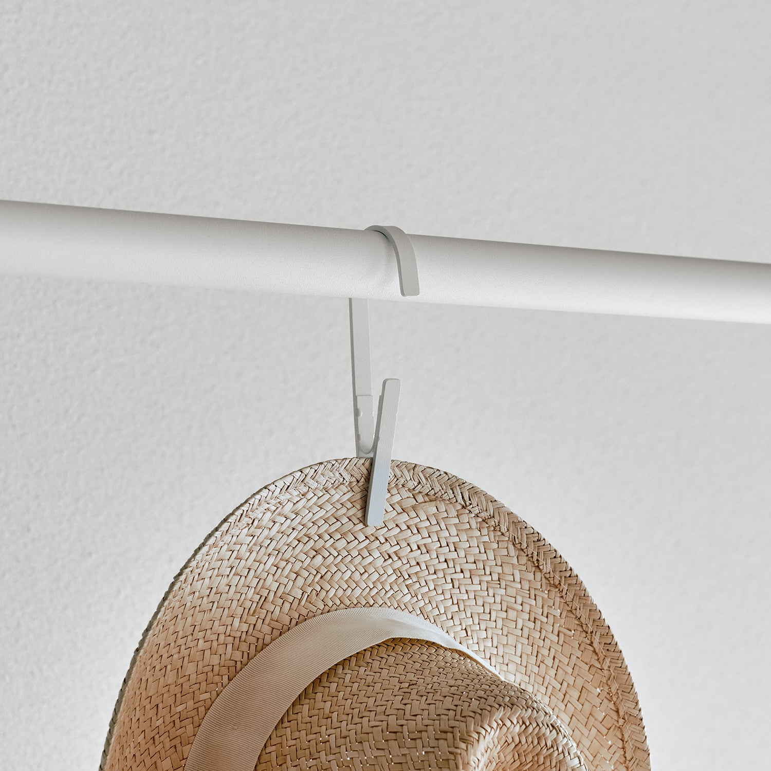 Clip Hook White 3piece SET 横取付 D-CH3-WH｜平安伸銅工業オンライン