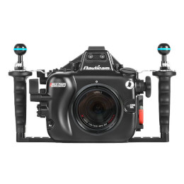 mic21ダイビングショップOM-1 Mark II 12-40mm F2.8 PRO IIレンズ