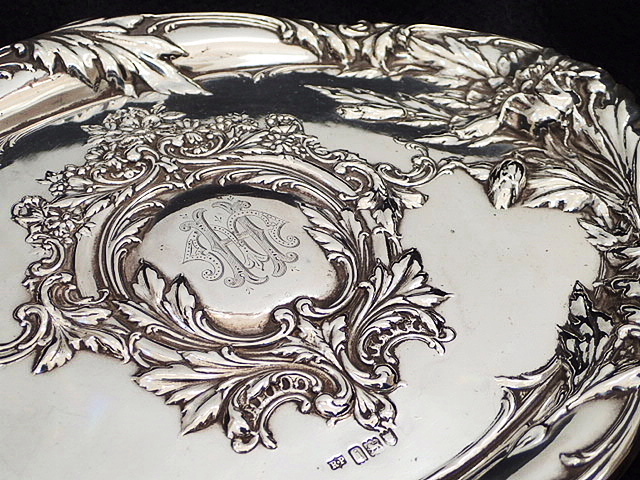 アンティークシルバーの装飾│|西洋アンティーク事典