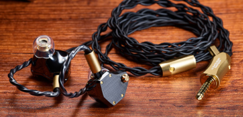 6/27発売】Unique Melodyから4ドライバーハイブリッド構成の『Mest Jet