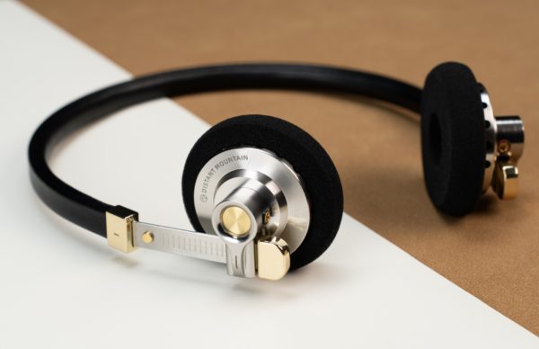 Roseからクラシックなレトロスタイルの有線オンイ ヤーヘッドホン
