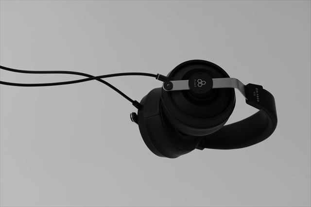 finalから密閉型ヘッドホンの新たな基準となる有線ヘッドホン『DX3000